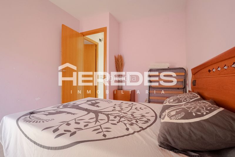 Foto 30348bcd-d9ed-4213-b679-76a1e9e8369f. Casa amb calefacció aparcament a Torrelles de Llobregat