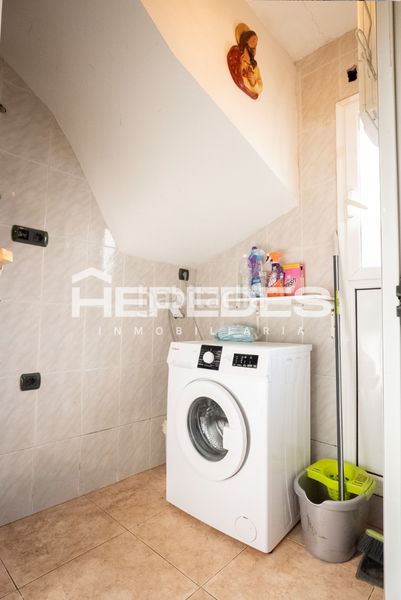 Foto 5d3a53cc-c71c-499d-b827-217ae9057afc. Casa amb calefacció aparcament a Torrelles de Llobregat