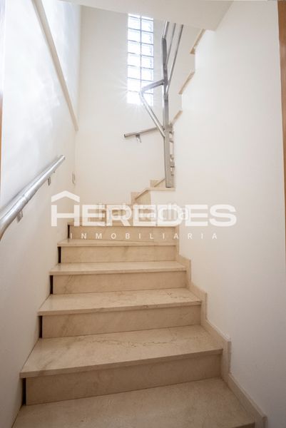 Foto a55f551a-542c-4bba-b662-020201a59c05. Casa amb calefacció aparcament a Torrelles de Llobregat