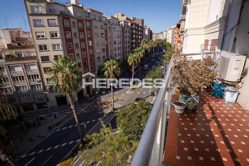Foto cd9c0fd4-ddde-4296-bb07-19a3c8aa9ad1. Pis amb calefacció aparcament a Putget - Farró Barcelona