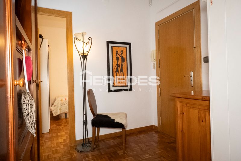 Foto e04d9f1a-6433-4521-9bf2-e2eb1caf52b2. Pis amb calefacció aparcament a Putget - Farró Barcelona