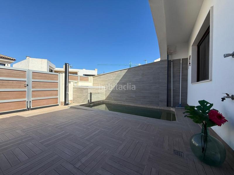 Foto e82a9263-a6fc-4494-b95a-40f45eeec214. Chalet dans avenida josé maría sanz fargas 30 dans Lo Pagán San Pedro del Pinatar