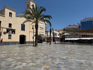 Flat in Plaza de la constitucion 17