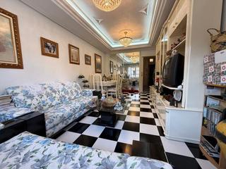 Pis  Calle antonio ramos carratal