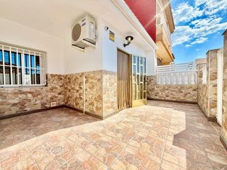 Casa a schiera in Calle cabo san antonio 8