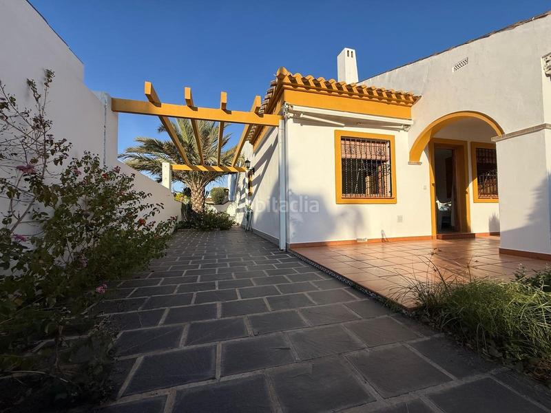 Foto 222812ae-6b13-44a1-9eeb-d481c9becf4b. Casa aparellada amb aparcament piscina a Pueblo Latino Pilar de la Horadada