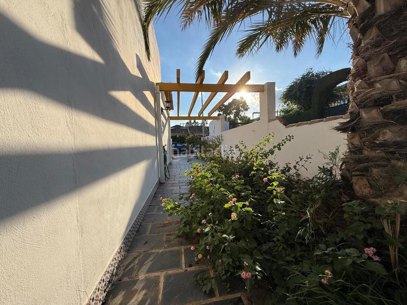 Foto dbee5fd1-ca58-4969-8d8a-17ed02334222. Casa aparellada amb aparcament piscina a Pueblo Latino Pilar de la Horadada