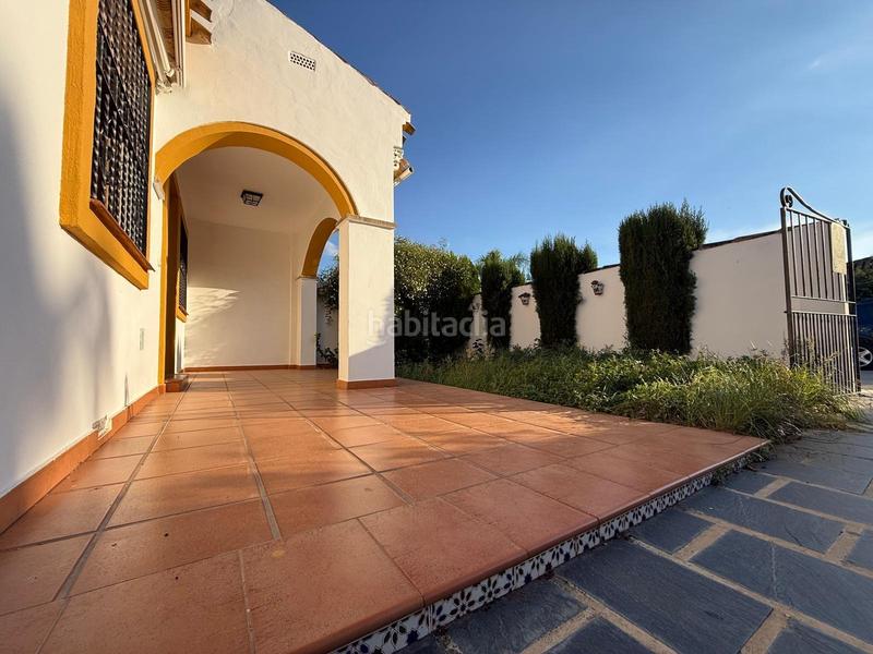 Foto 268ef855-77bd-4fe8-bc34-3cc462c9fee2. Casa bifamiliare con parcheggio piscina in Pueblo Latino Pilar de la Horadada