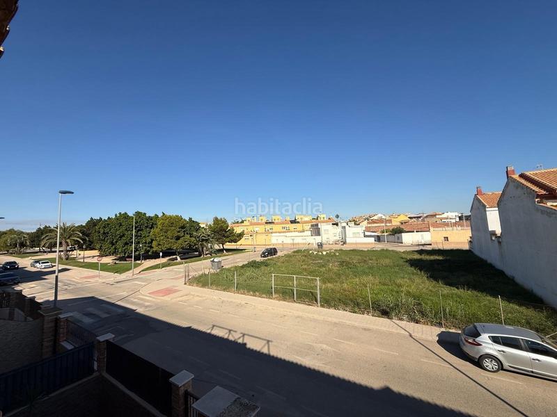 Foto dbe8e430-42a9-4d25-b04b-52ca71c06c83. Semi detached house with parking in San Pedro del Pinatar San Pedro del Pinatar