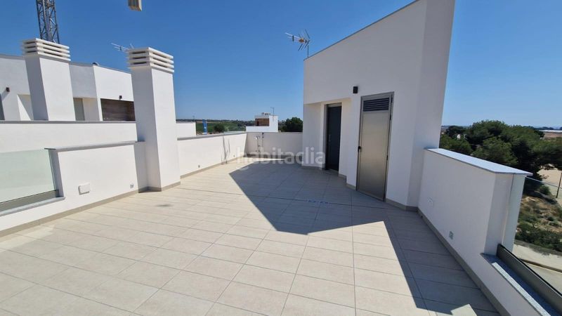 Foto 4aaa88ef-ab50-4b96-81d7-d57248b78650. Chalet mit parking pool in El Pinar de Campoverde Pilar de la Horadada