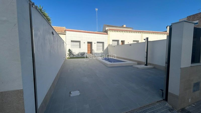 Foto 41c4ce9e-0940-456c-8942-f8cc8d33e158. Casa amb aparcament piscina a San Javier San Javier