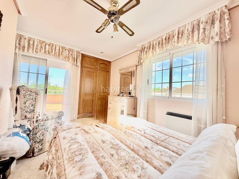 Foto 3c3a7de2-1b17-4469-86f9-3cf482772db7. Chalet en calle calle luz 60 en Centro Alcázares (Los)