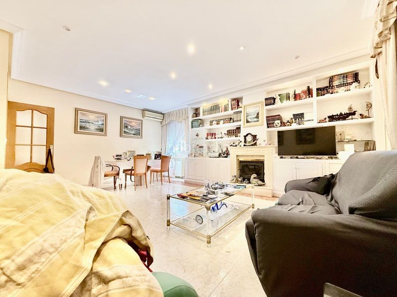 Foto 74c04332-8c18-42c4-9518-549128947ee8. Chalet en calle calle luz 60 en Centro Alcázares (Los)