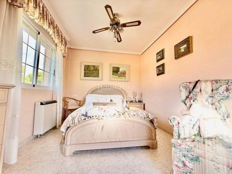 Foto c6682516-7493-44b9-aadd-c38196270931. Chalet en calle calle luz 60 en Centro Alcázares (Los)
