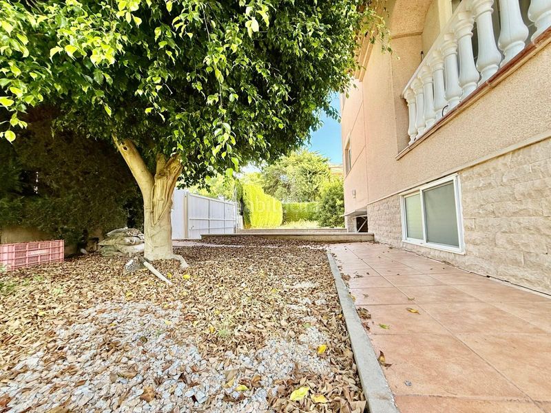 Foto ce2df01f-17fc-47cd-8d4e-7a83628265af. Chalet en calle calle luz 60 en Centro Alcázares (Los)