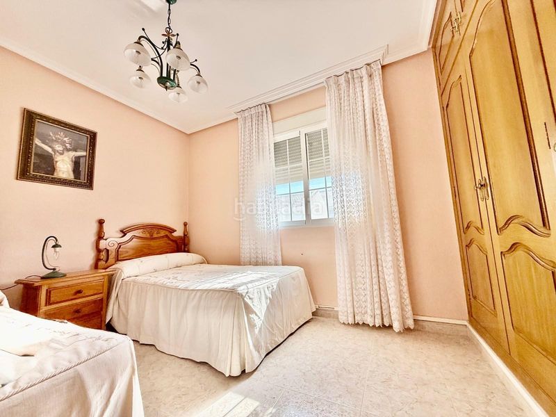 Foto dc681a25-c96f-4cb3-bd5c-b2f89a7e3630. Chalet en calle calle luz 60 en Centro Alcázares (Los)