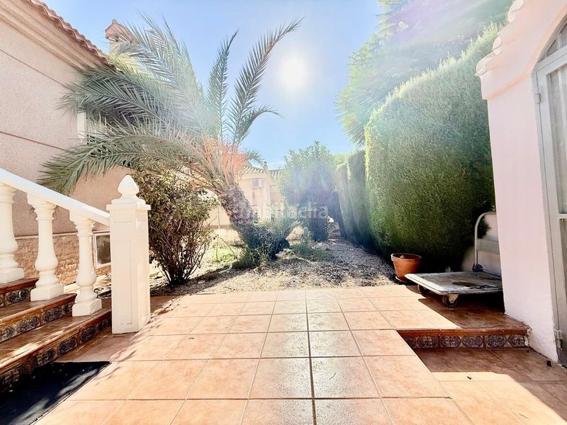 Foto ec36aa15-5167-439d-aca8-597549d61d36. Chalet en calle calle luz 60 en Centro Alcázares (Los)