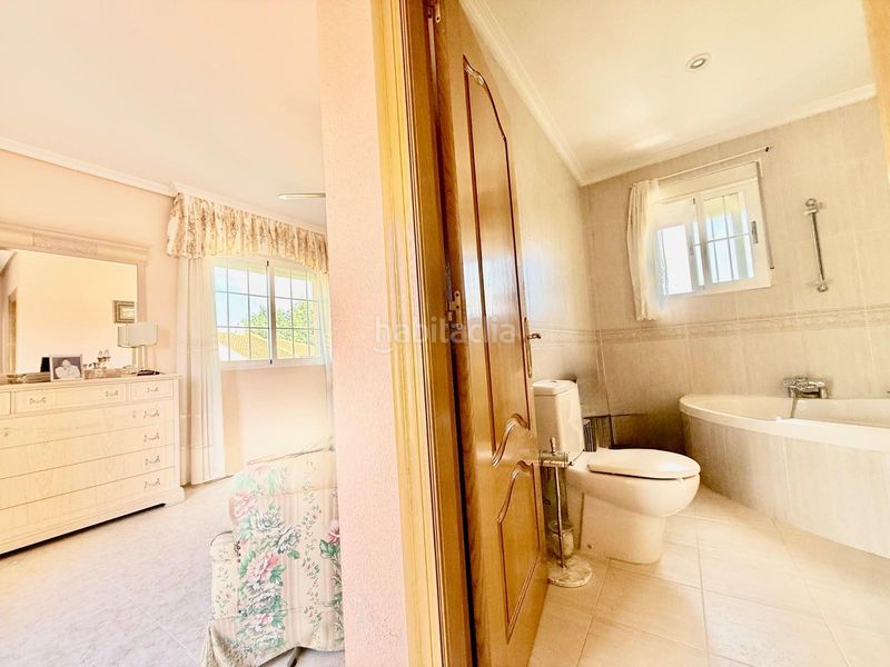 Foto f2f5557f-9570-42c3-a098-c24c6f701530. Chalet en calle calle luz 60 en Centro Alcázares (Los)