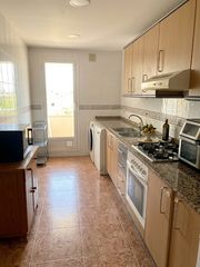 Piso  Avinguda de maría auxiliadora. Piso de 4 habitaciones con parking