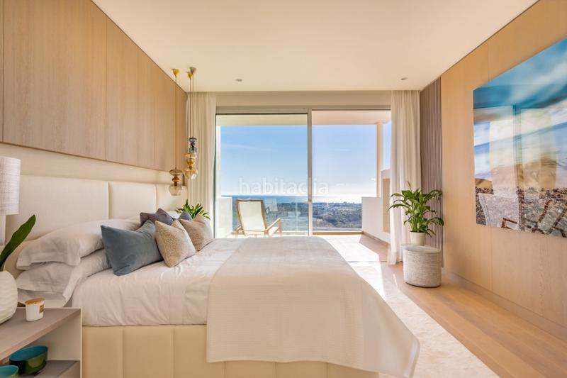 Foto f9a1c492-a54d-4ae6-9990-ecdd9533d396. Ático maravilloso ático con solárium orientado al sur con 3 habitaciones y 3 baños con vistas al mar. en Benahavís