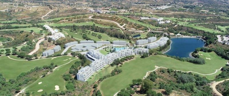 Foto 1b6cb314-1066-4463-98ec-43877e1b24ed. Àtic amb calefacció aparcament piscina a La Cala Golf - Lagar Martell Mijas