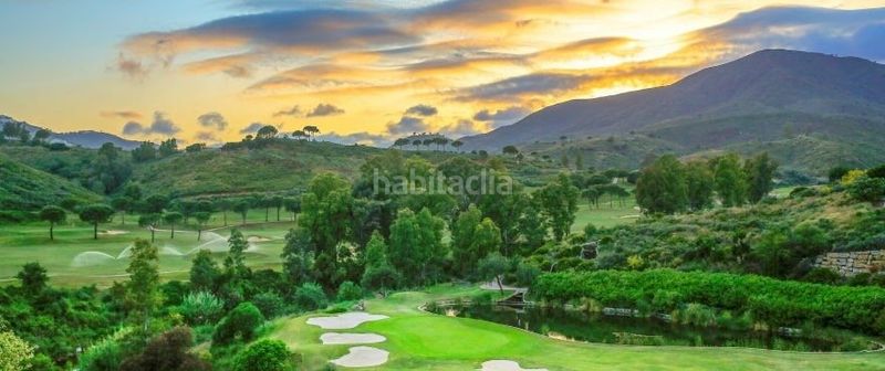 Foto dcbe6c27-6465-47b8-a5b2-6ab69da7bb78. Àtic amb calefacció aparcament piscina a La Cala Golf - Lagar Martell Mijas