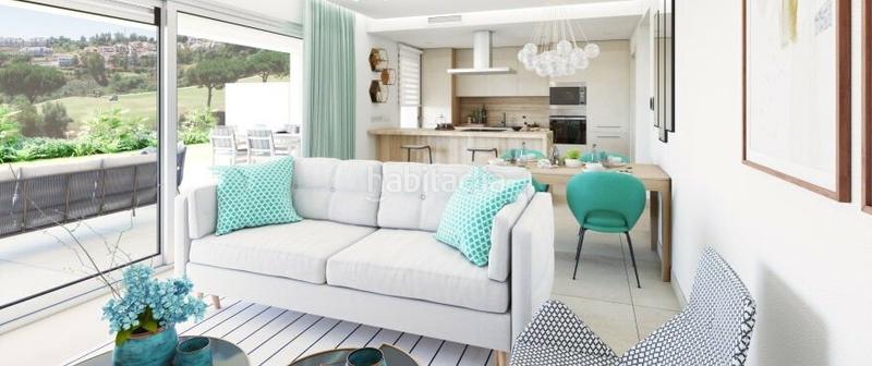 Foto be5eec9f-b01a-4a7a-a57f-1e63e0849ee3. Dúplex precioso dúplex vanguardista en primera linea de golf completamente equipado en Mijas