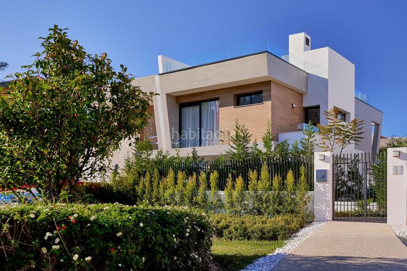 Foto 56425a02-6886-4ab1-9ecb-8de681e144a3. Casa pareada espectacular villa pareada de gran lujo en la zona más exclusiva de toda la costa del sol en Marbella