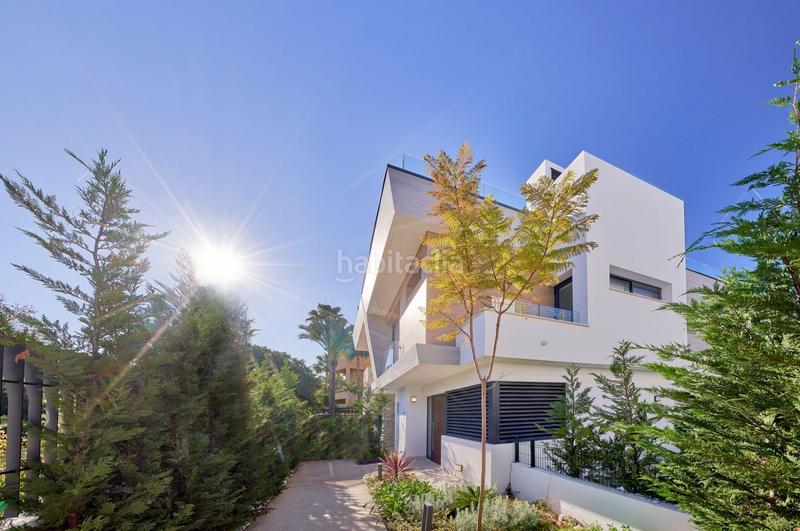Foto a1c7714f-79b5-4059-bed7-cb85c42eeb40. Casa pareada espectacular villa pareada de gran lujo en la zona más exclusiva de toda la costa del sol en Marbella