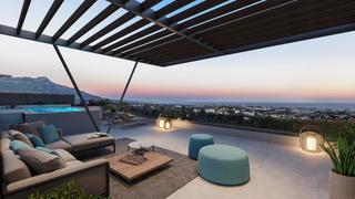 Piso en La Quinta. Espectacular lujoso apartamento vanguardista con maravillosas vi