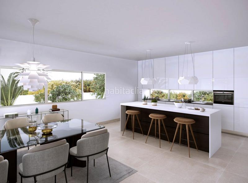 Foto 86944de7-b390-440f-9559-cfb6efda11d3. Casa pareada en calle chaparral 12 para entrar a vivir!!! espectacular villa pareada de concepto moderno !!!!!!! en Mijas