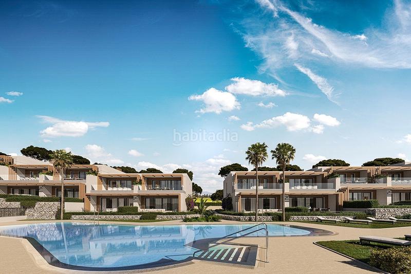 Foto 81c5d887-6d93-4afe-b271-d5343b3a6d91. Casa adosada te proponemos esta espectacular vivienda con grandes terrazas estratégicamente ubicada en Mijas