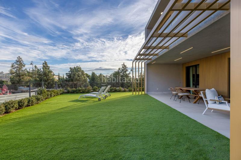 Foto c5e177ba-3a3c-43be-9428-dc881a1f0c52. Casa adosada te proponemos esta espectacular vivienda con grandes terrazas estratégicamente ubicada en Mijas