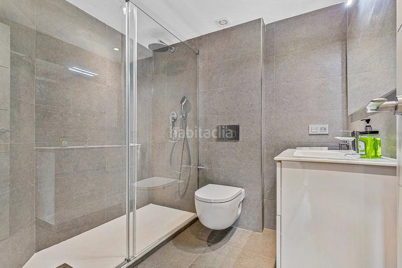 Foto 80f24b06-9a2b-453d-9239-99ebd7dc6685. Alquiler piso en avenida del mar 7 espectacular apartamento en 1era linea de playa disponible hasta finales de julio de 2026 en Marbella