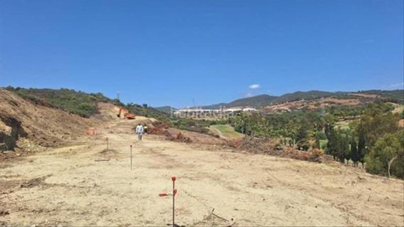 Foto 691f49e6-d8ef-46b9-97b4-fc92ad540430. Terreny residencial a Estepona golf Estepona