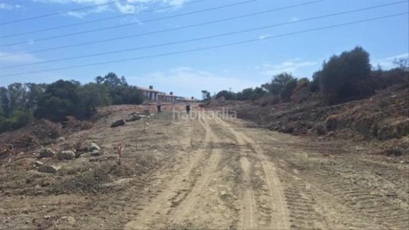 Foto bcaab964-4820-4d01-934f-b0ecd610ba40. Terreny residencial a Estepona golf Estepona