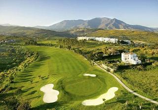 Terreny residencial  Estepona golf. Oportunidad única de adquirir esta fantástica parcela urbana en