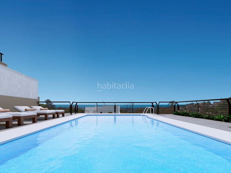 Foto 49da380e-696b-41f8-b3d4-01776c725a73. Ático espectacular apartamento ático dúplex una zona muy selecta con vistas panorámicas a un lago natural en Marbella