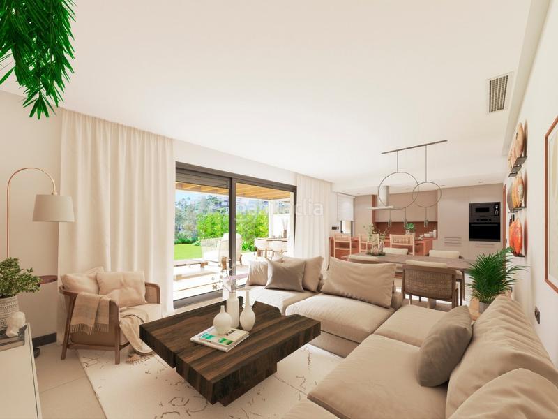 Foto 64ffa081-c89e-4111-b651-b8b2d3ba3453. Ático espectacular apartamento ático dúplex una zona muy selecta con vistas panorámicas a un lago natural en Marbella