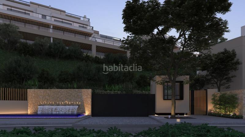 Foto 7e793d37-ab6c-42d1-b6d1-0a25a206bedb. Ático espectacular apartamento ático dúplex una zona muy selecta con vistas panorámicas a un lago natural en Marbella