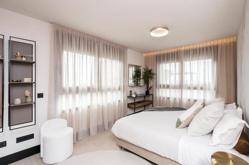 Foto 84d2a610-b025-4304-a367-3815707d8a0f. Ático espectacular apartamento ático dúplex una zona muy selecta con vistas panorámicas a un lago natural en Marbella