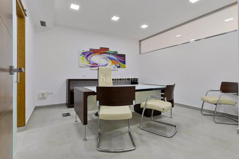 Foto 75a2867d-74d7-4ddb-8d37-f0d32fddb6aa. Alquiler local comercial en calle nuestra sra de gracia 9 espectacular local comercial acondicionado como clínica sobre más de ciento veinte metros cuadrados en Marbella
