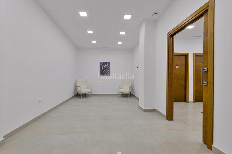 Foto b126accc-3f1a-4551-80c6-b55ba7a38239. Alquiler local comercial en calle nuestra sra de gracia 9 espectacular local comercial acondicionado como clínica sobre más de ciento veinte metros cuadrados en Marbella
