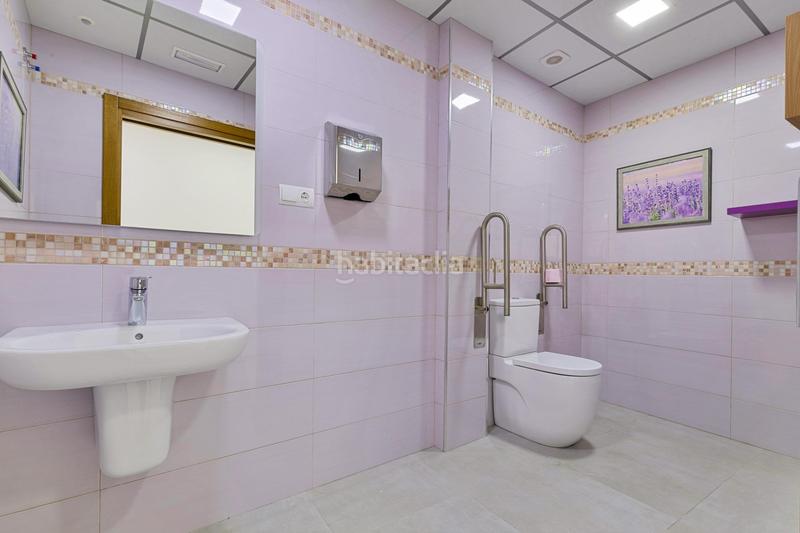 Foto c370bd6c-2282-4169-a150-d3372226ba64. Alquiler local comercial en calle nuestra sra de gracia 9 espectacular local comercial acondicionado como clínica sobre más de ciento veinte metros cuadrados en Marbella