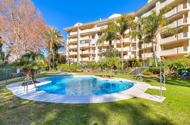 Foto 5bca6384-a335-493e-a3d2-7df7287ad36c. Àtic a calle calle 18a 5 a Guadalmina Alta Marbella