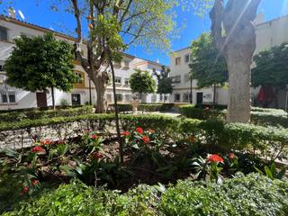 Apartament a Plaza juan de la rosa 1. Amplio y luminoso piso de 4 dormitorios y 2 cuartos de baño en e