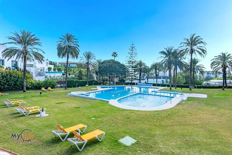 Foto d3b65dfc-7a18-456a-b859-8b50fd8b6fd0. Apartamento en azaleas 1 gran oportunidad en la mejor ubicación de todo nueva andalucía en una magnifica urbanización con seguridad las 24 horas. en Marbella