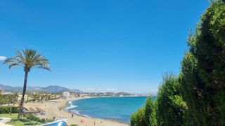 Affitto Piano terra in Cadiz de torrenueva 2. Precioso apartamento en primera línea de playa con vistas latera
