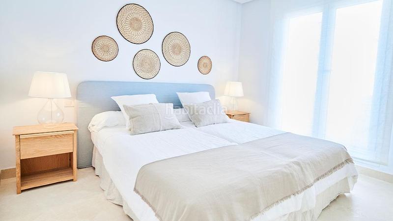 Foto 285aa9f3-67a7-4085-aef8-333b636c7689. Planta baixa amb aparcament piscina a Los Naranjos Marbella