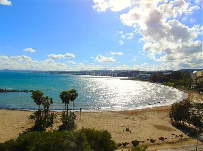 Foto 3bf1acbd-25d7-48e2-95d5-49d3eb1c50bc. Pis amb calefacció aparcament piscina a puerto de Estepona Estepona
